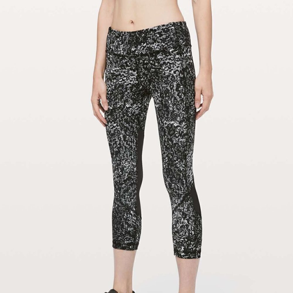 Lululemon Pace Rival Crop *22" - Picture 2 of 15